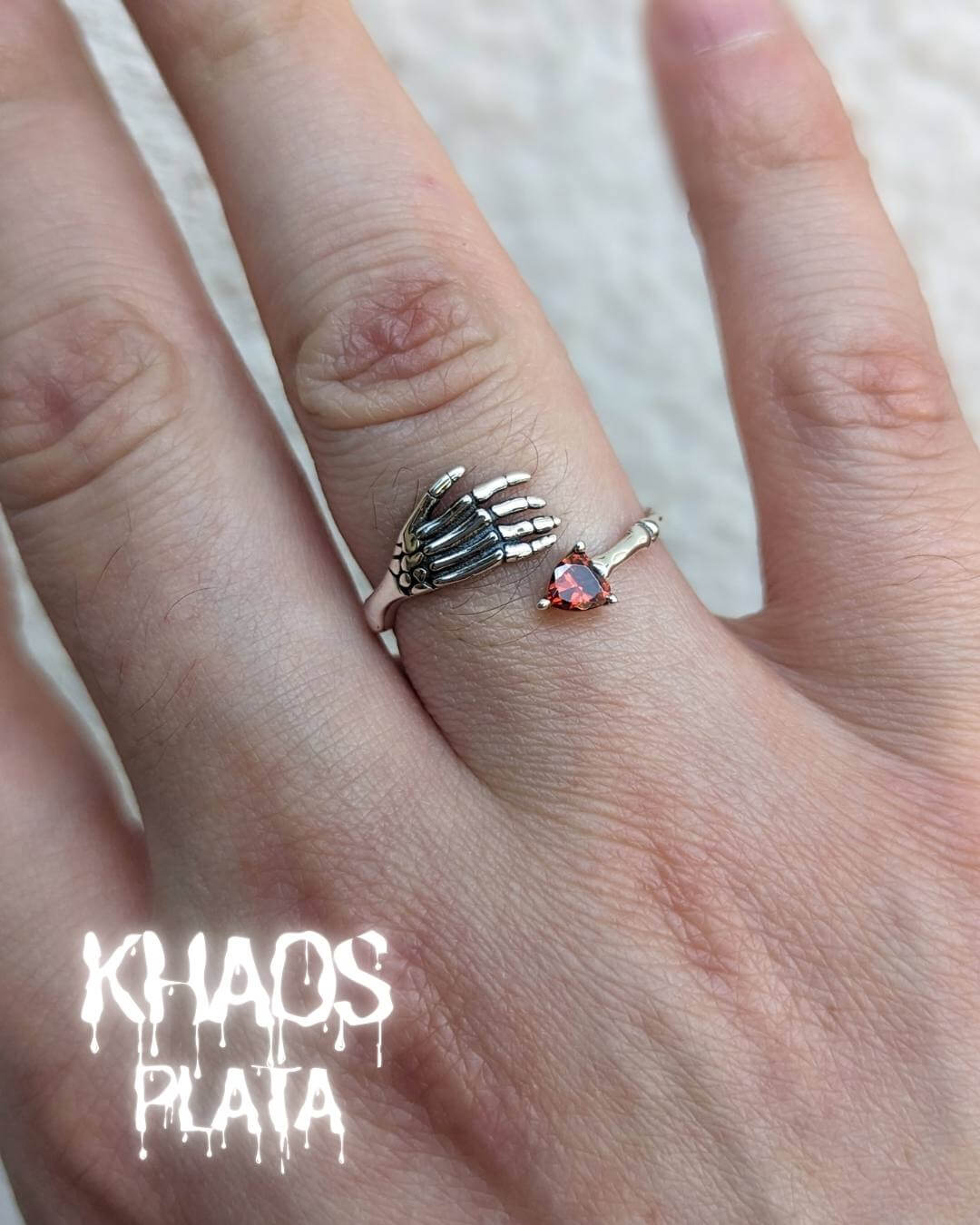 Anillo mano corazón ajustable