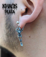 Cargar imagen en el visor de la galería, Aro calavera 4 por unidad
