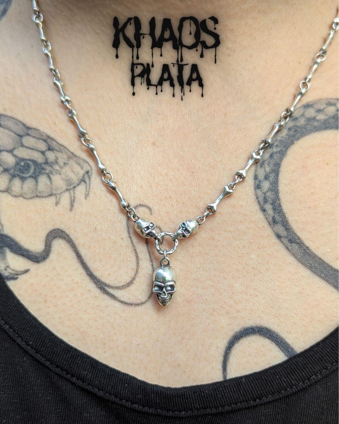 Collar huesos