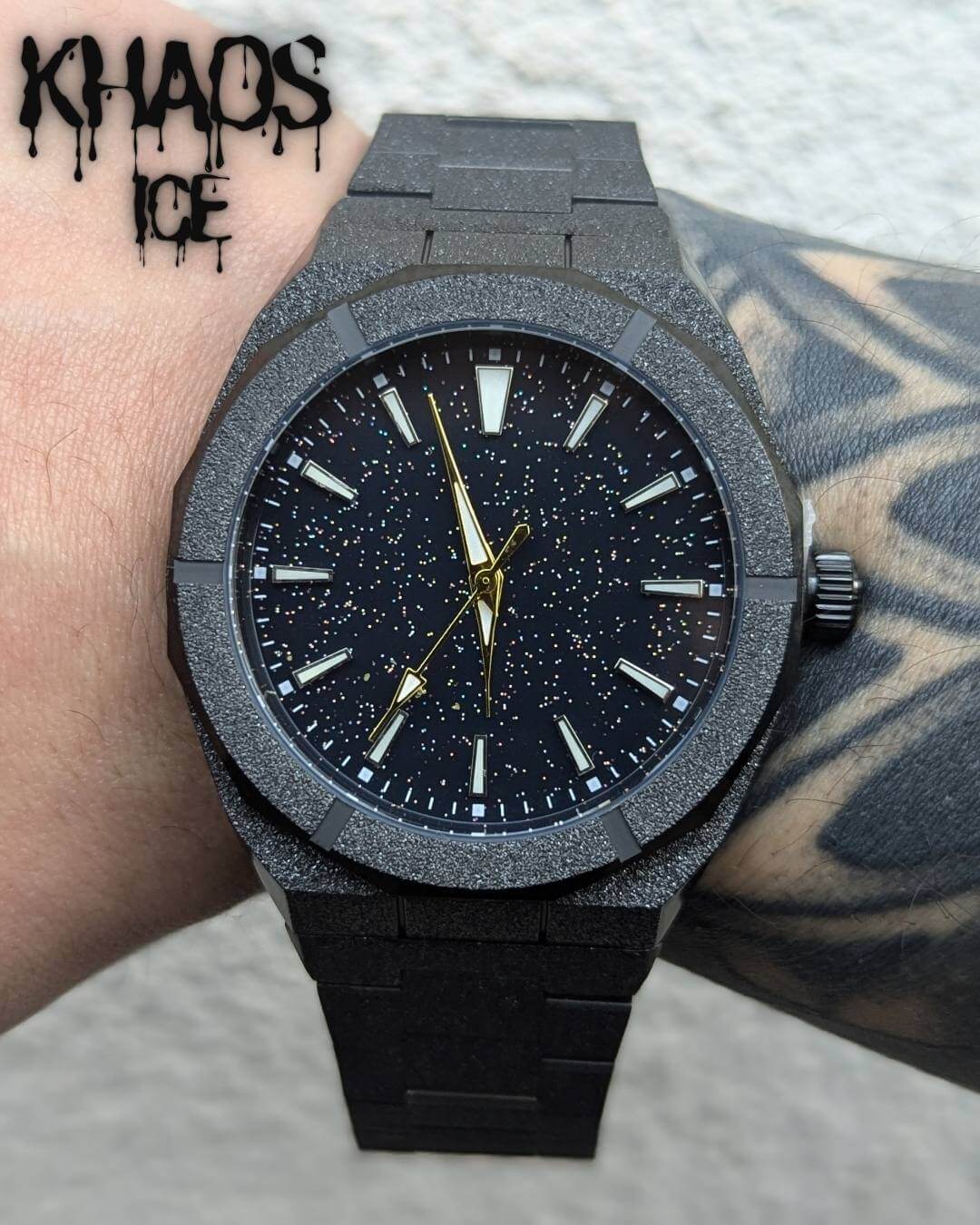 Reloj frosted negro