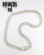 Cargar imagen en el visor de la galería, Cadena cubana 10 mm zirconia cubica 2

