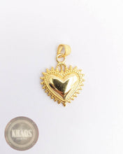 Cargar imagen en el visor de la galería, Colgante corazón acabado en oro 18 k
