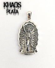 Cargar imagen en el visor de la galería, Colgante Santa Muerte 2
