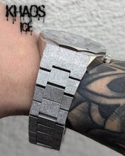 Cargar imagen en el visor de la galería, Reloj frosted blanco
