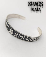 Cargar imagen en el visor de la galería, Brazalete valknut 1
