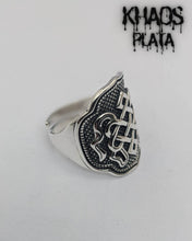 Cargar imagen en el visor de la galería, Anillo escudo ajustable

