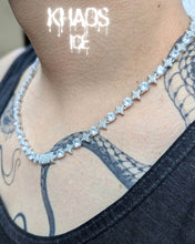 Cargar imagen en el visor de la galería, Zirconia cubica estrellas 10 MM
