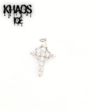 Cargar imagen en el visor de la galería, Collar cruz con corona zirconia cubica
