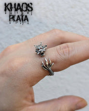 Cargar imagen en el visor de la galería, Anillo dragón ajustable
