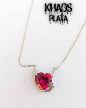 Cargar imagen en el visor de la galería, Collar corazón diablo

