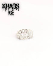 Cargar imagen en el visor de la galería, Anillo calavera zirconia cubica
