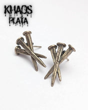 Cargar imagen en el visor de la galería, Aro clavos crucifixión par
