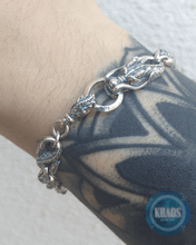 Cargar imagen en el visor de la galería, Brazalete dragón con zircones
