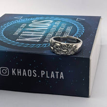 Cargar imagen en el visor de la galería, Anillo ojos ajustable
