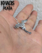Cargar imagen en el visor de la galería, Prendedor grulla
