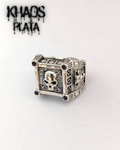 Cargar imagen en el visor de la galería, Anillo calavera Ajustable 1

