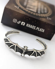 Cargar imagen en el visor de la galería, Brazalete nóctulo
