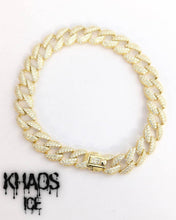 Cargar imagen en el visor de la galería, Brazalete moissanita cubana acabado en oro 18k
