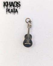 Cargar imagen en el visor de la galería, Colgante guitarra
