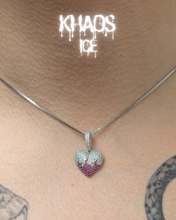 Cargar imagen en el visor de la galería, Collar corazón en llamas zirconia cubica
