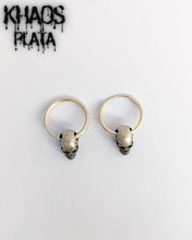 Cargar imagen en el visor de la galería, Aros argolla calavera 2 par
