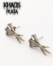 Cargar imagen en el visor de la galería, Aro clavos crucifixión par
