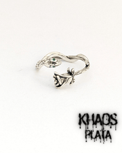 Cargar imagen en el visor de la galería, Anillo rosa y serpiente ajustable
