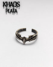 Cargar imagen en el visor de la galería, Anillo batman ajustable

