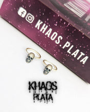 Cargar imagen en el visor de la galería, Aros argolla calavera 2 par
