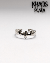 Cargar imagen en el visor de la galería, Anillo batman ajustable

