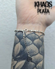 Cargar imagen en el visor de la galería, Pulsera huesos

