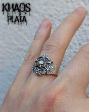 Cargar imagen en el visor de la galería, Anillo calavera ajustable 8
