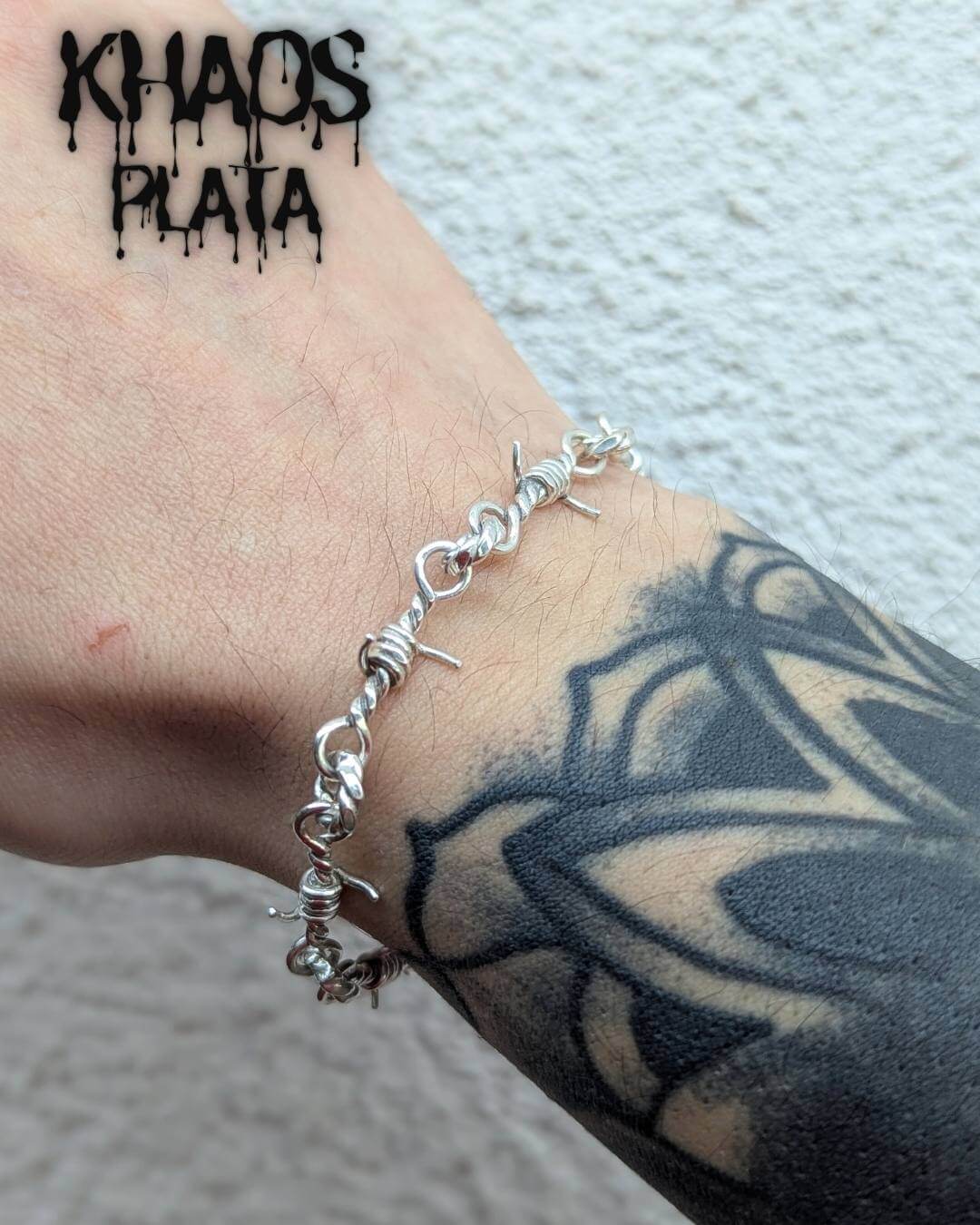 Pulsera alambre de púas