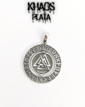 Cargar imagen en el visor de la galería, Colgante vegvisir valknut doble
