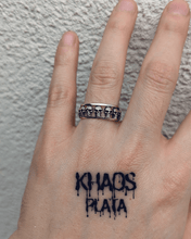 Cargar imagen en el visor de la galería, Anillo calaveras 2
