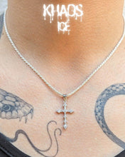 Cargar imagen en el visor de la galería, Colgante cruz 2
