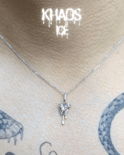 Cargar imagen en el visor de la galería, Collar corazón goteando

