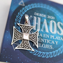 Cargar imagen en el visor de la galería, Colgante cruz teutónica

