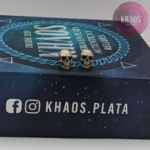 Cargar imagen en el visor de la galería, Aro calavera corazones par
