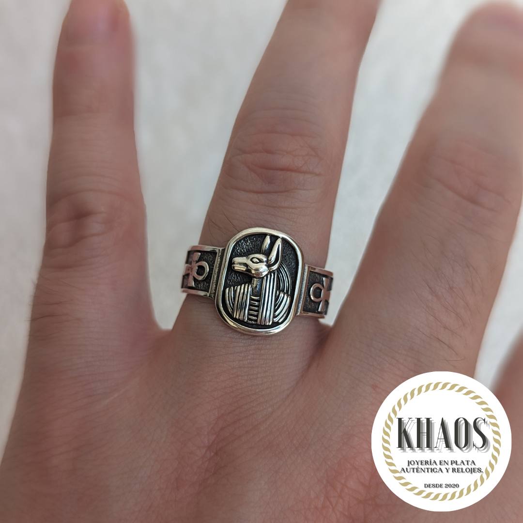 Anillo Anubis