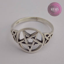 Cargar imagen en el visor de la galería, Anillo estrella y triqueta
