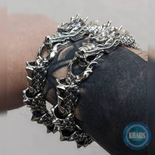 Cargar imagen en el visor de la galería, Brazalete dragón 90 gramos
